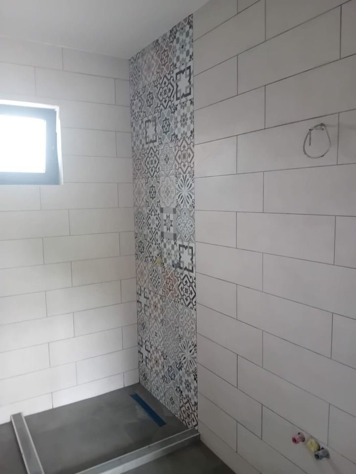 Keramički radovi u kupatilu — adaptacija stana