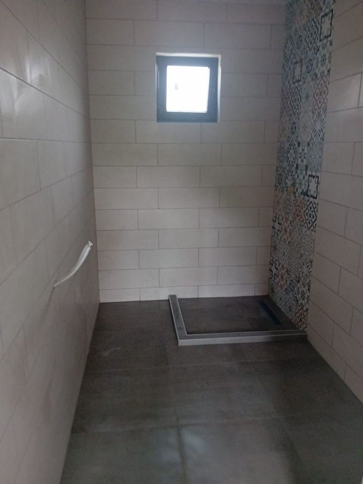 Kupatilo u toku radova — adaptacija stana